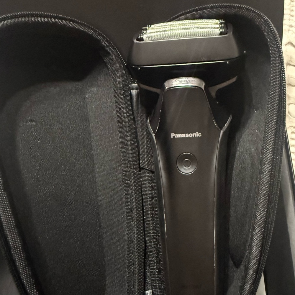 ARC6 Luxury 6-Blade Men's Electric Shaver